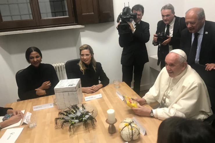 Cómo fue la reunión entre Fabiola Yáñez y el Papa - ElSol 