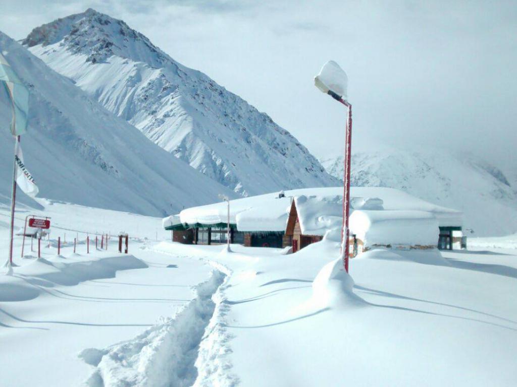 Fotos y videos así vive Mendoza la llegada de la nieve Diario El Sol